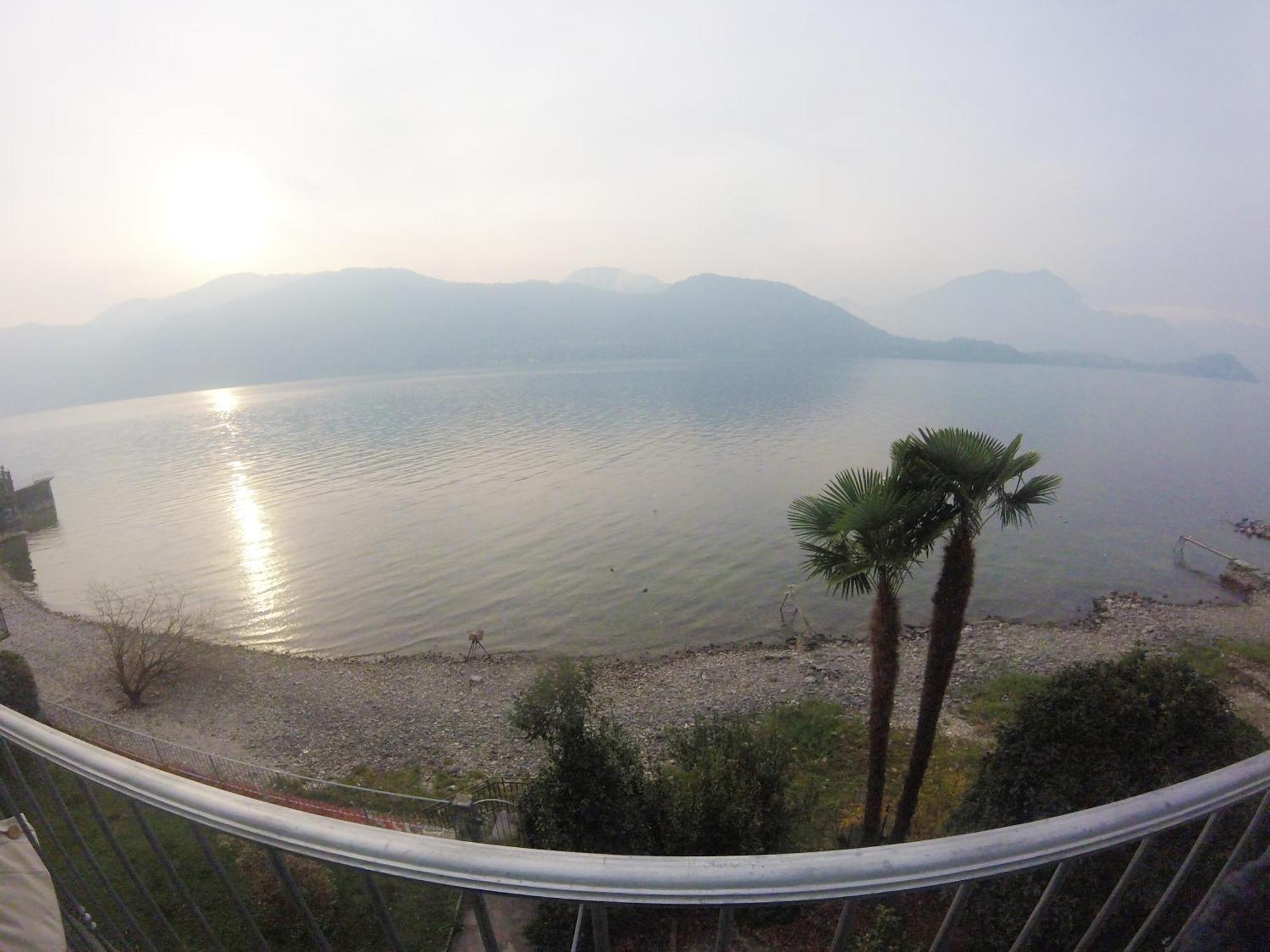 White Garden - Apartment With Access To The Lake เลียร์นา ภายนอก รูปภาพ