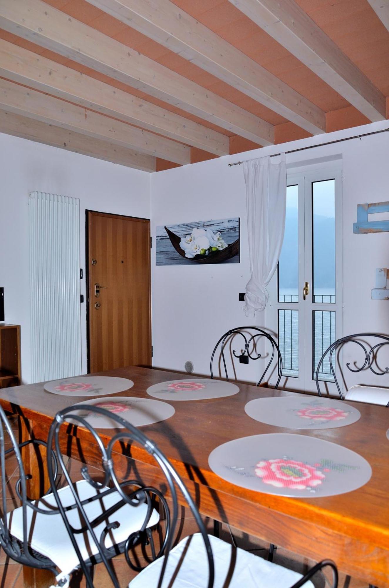 White Garden - Apartment With Access To The Lake เลียร์นา ภายนอก รูปภาพ